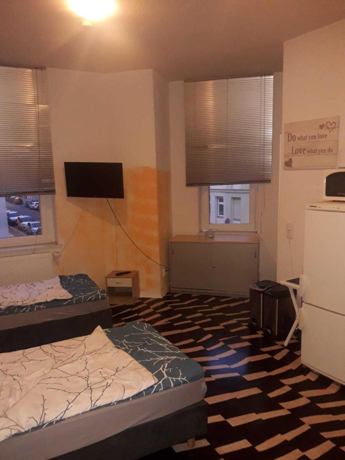 Hostel Im Medizinerviertel Halle  Pokój zdjęcie